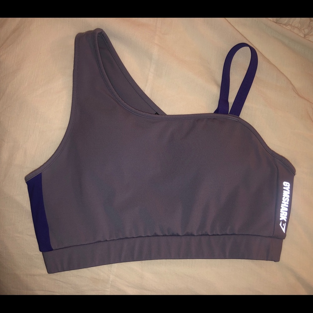 Gymshark size M sports bra/ crop top